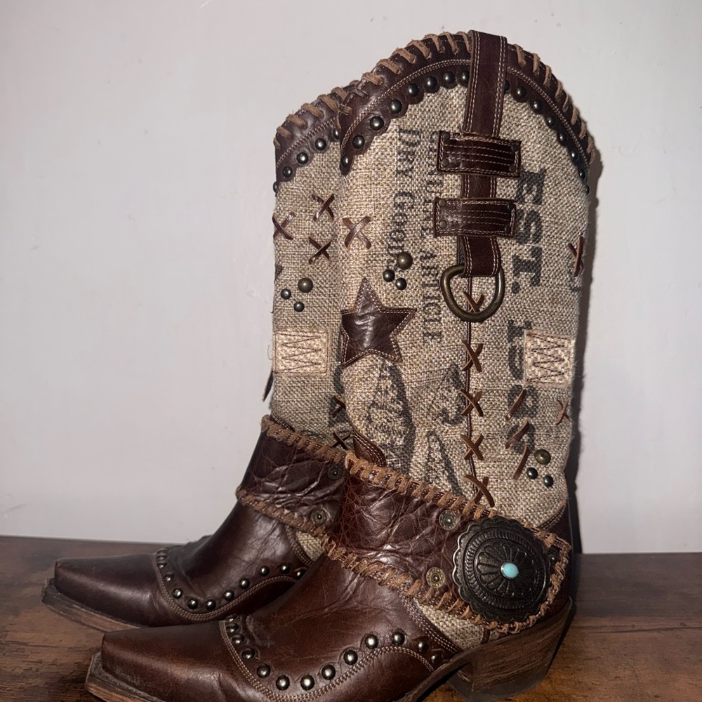Old Gringo Decorative Boot Pair in Brown and Tan - Picture 2 of 7